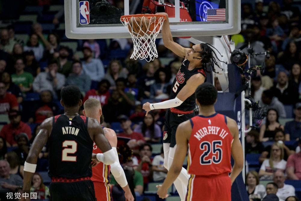 群体中强大 群体中强大